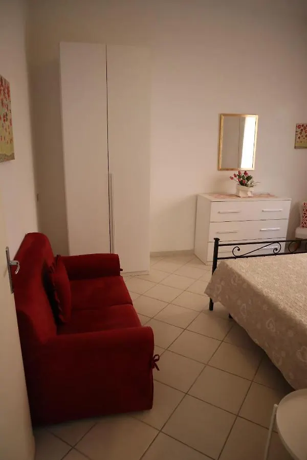 度假居 尼阿博勒皮耶韦La Casina Di Zia Zita别墅 意大利